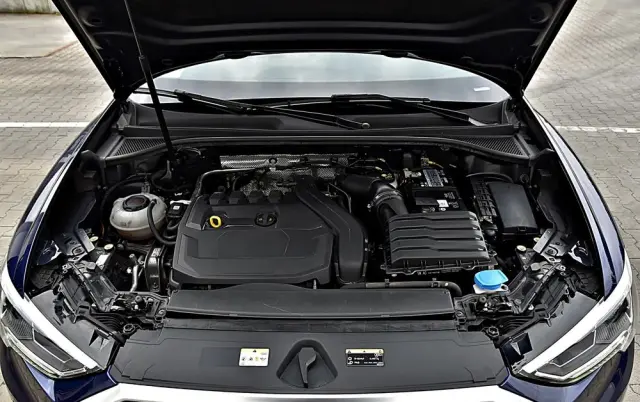 AUDI Q3 35 TFSI S line S tronic