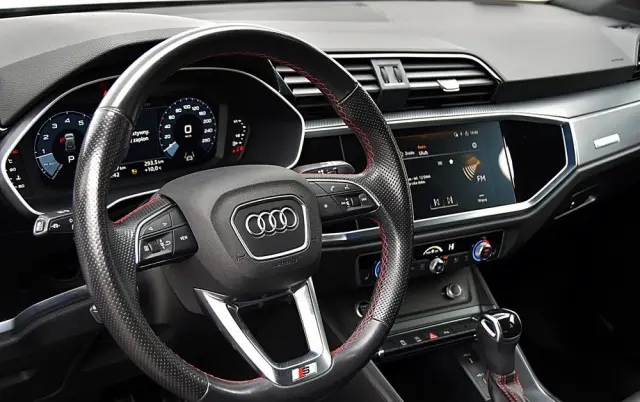 AUDI Q3 35 TFSI S line S tronic