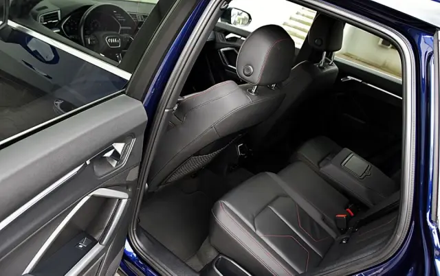 AUDI Q3 35 TFSI S line S tronic