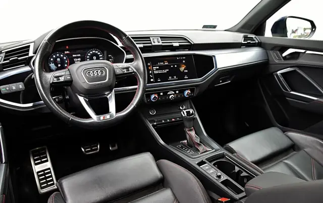 AUDI Q3 35 TFSI S line S tronic