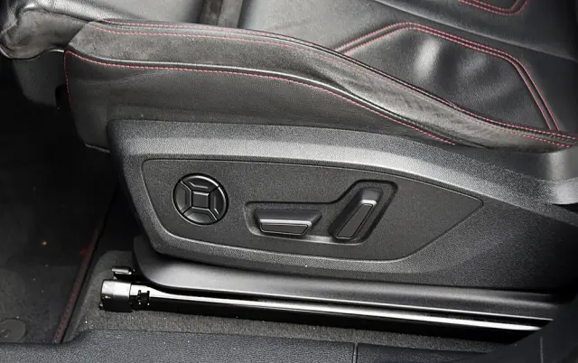 AUDI Q3 35 TFSI S line S tronic