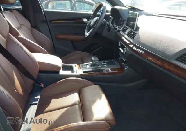 AUDI Q5 Ver-45-tfsi-quattro-s-tronic-s-line