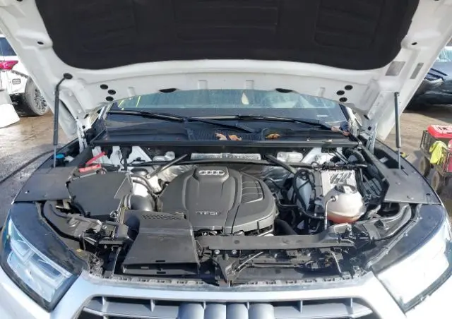 AUDI Q5 Ver-45-tfsi-quattro-s-tronic-s-line