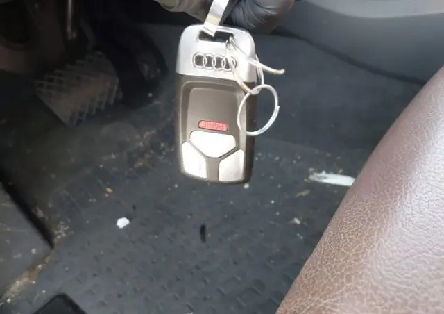 AUDI Q5 Ver-45-tfsi-quattro-s-tronic-s-line