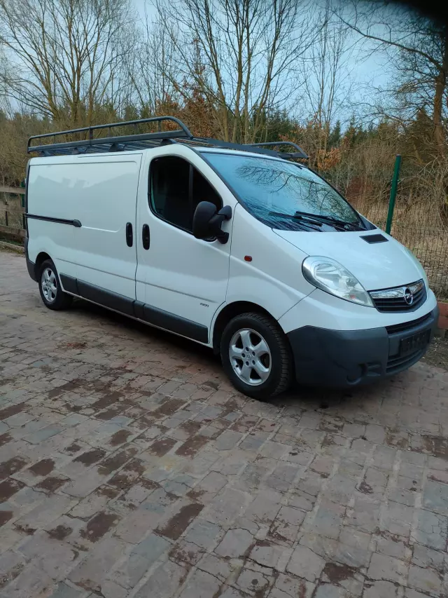 OPEL Vivaro 
