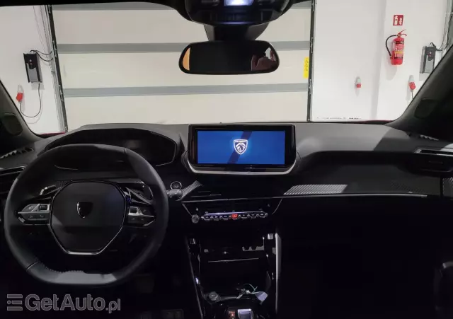 PEUGEOT 2008 PureTech 130 Allure S&S EAT8