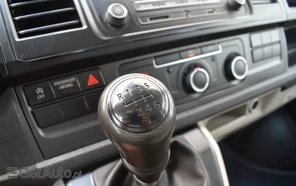 VOLKSWAGEN TRANSPORTER T6 DOKA 