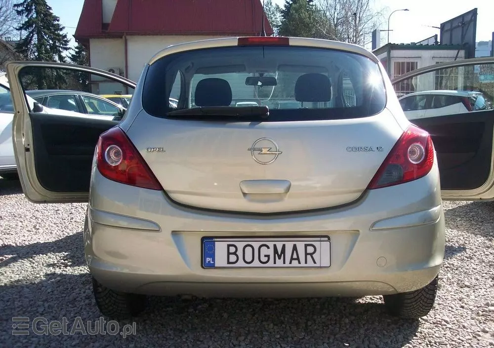 OPEL Corsa 
