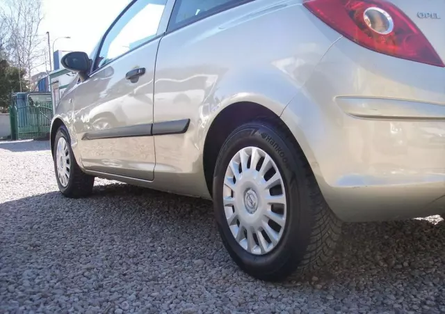 OPEL Corsa 