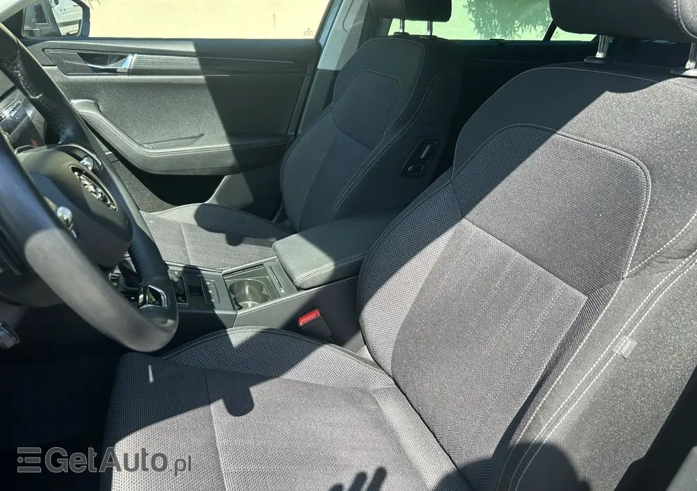 SKODA Superb 2.0 TSI DSG Style