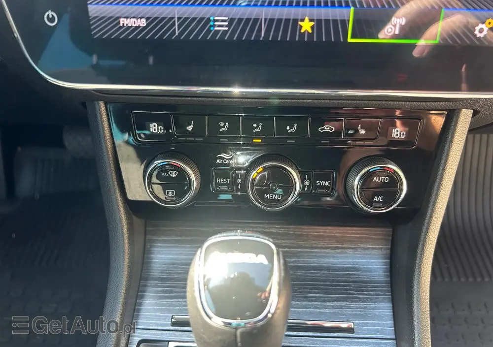 SKODA Superb 2.0 TSI DSG Style