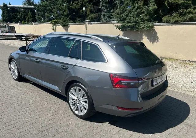 SKODA Superb 2.0 TSI DSG Style