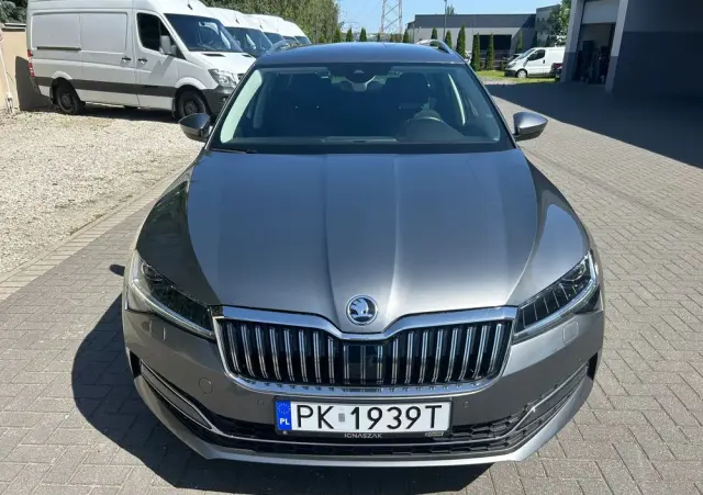 SKODA Superb 2.0 TSI DSG Style