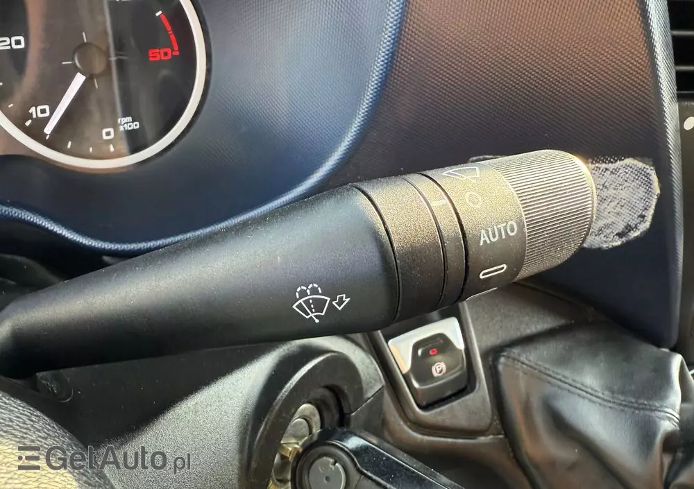 IVECO Daily 72-180/Automat Hi-Matic/Aktywny tempomat/Full LED/kontener 15 epalet/winda 1000kg/poduszki fabryczne/kamera cofania 