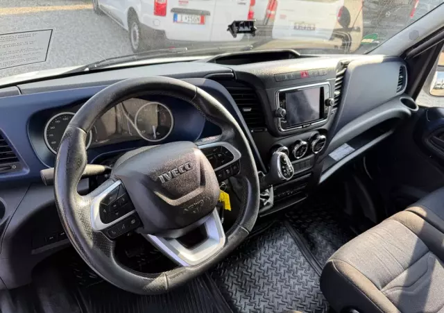 IVECO Daily 72-180/Automat Hi-Matic/Aktywny tempomat/Full LED/kontener 15 epalet/winda 1000kg/poduszki fabryczne/kamera cofania 
