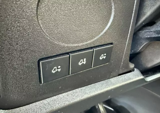 IVECO Daily 72-180/Automat Hi-Matic/Aktywny tempomat/Full LED/kontener 15 epalet/winda 1000kg/poduszki fabryczne/kamera cofania 