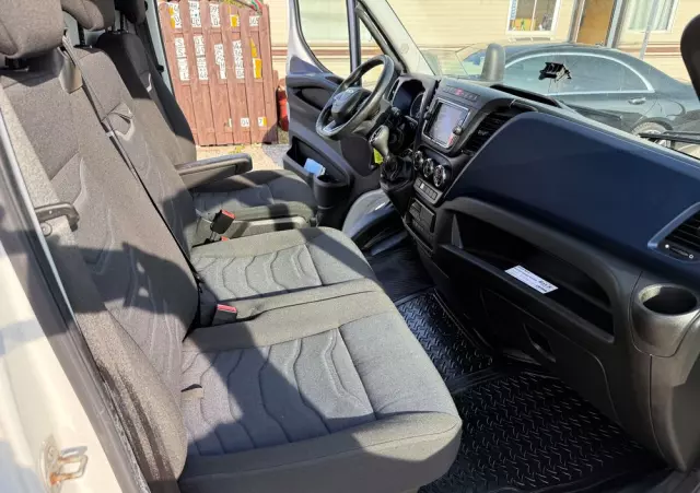 IVECO Daily 72-180/Automat Hi-Matic/Aktywny tempomat/Full LED/kontener 15 epalet/winda 1000kg/poduszki fabryczne/kamera cofania 