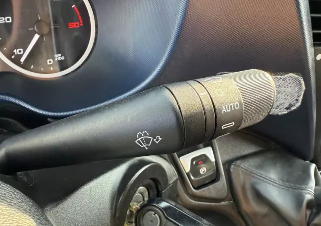 IVECO Daily 72-180/Automat Hi-Matic/Aktywny tempomat/Full LED/kontener 15 epalet/winda 1000kg/poduszki fabryczne/kamera cofania 