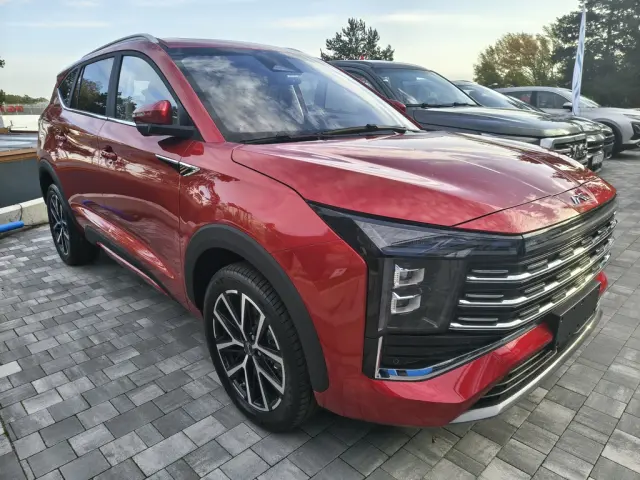 JAC JS8 PRO 1.5T 175KM AT 