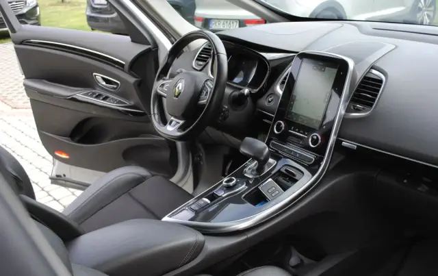 RENAULT Espace 1.6 dCi Energy Initiale Paris EDC 7os