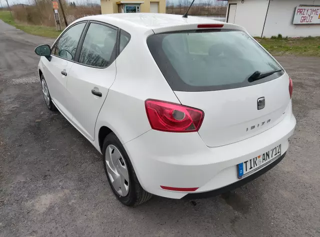 SEAT Ibiza Entry