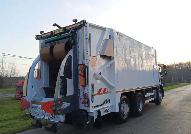 RENAULT Renault Śmieciarka Renault D WIDE / Euro 6 / SEMAT 