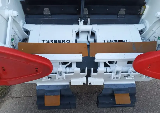 RENAULT Renault Śmieciarka Renault D WIDE / Euro 6 / SEMAT 