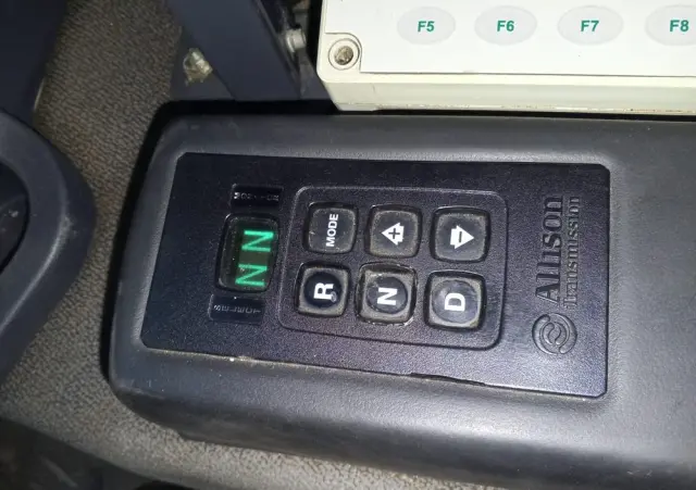 RENAULT Renault Śmieciarka Renault D WIDE / Euro 6 / SEMAT 