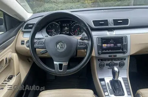 VOLKSWAGEN Passat CC 