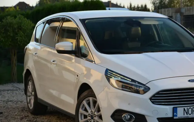 FORD S-Max 2.0 TDCi Titanium