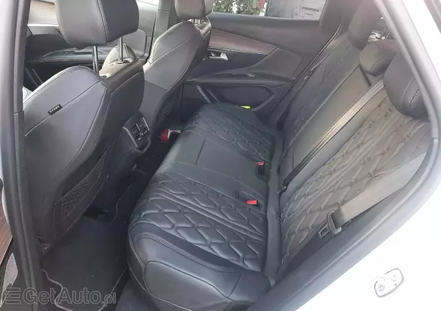 PEUGEOT 3008 1.6 PureTech Hybrid PHEV GT S&S EAT8