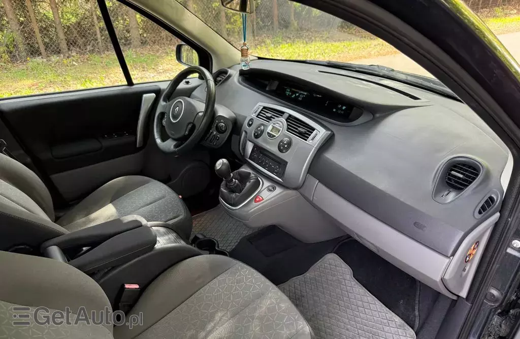 RENAULT Scenic 