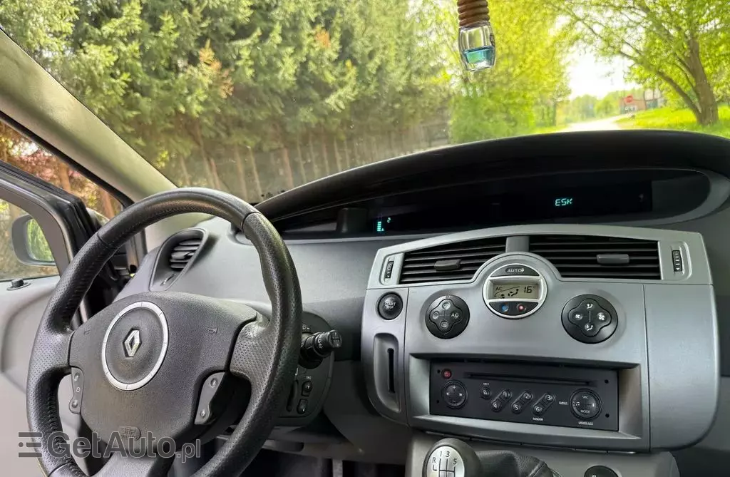 RENAULT Scenic 