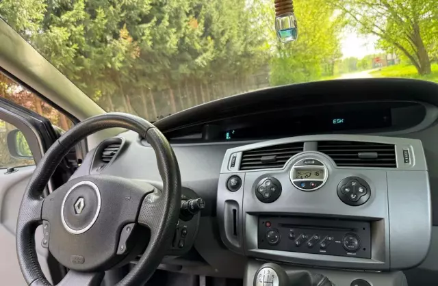 RENAULT Scenic 