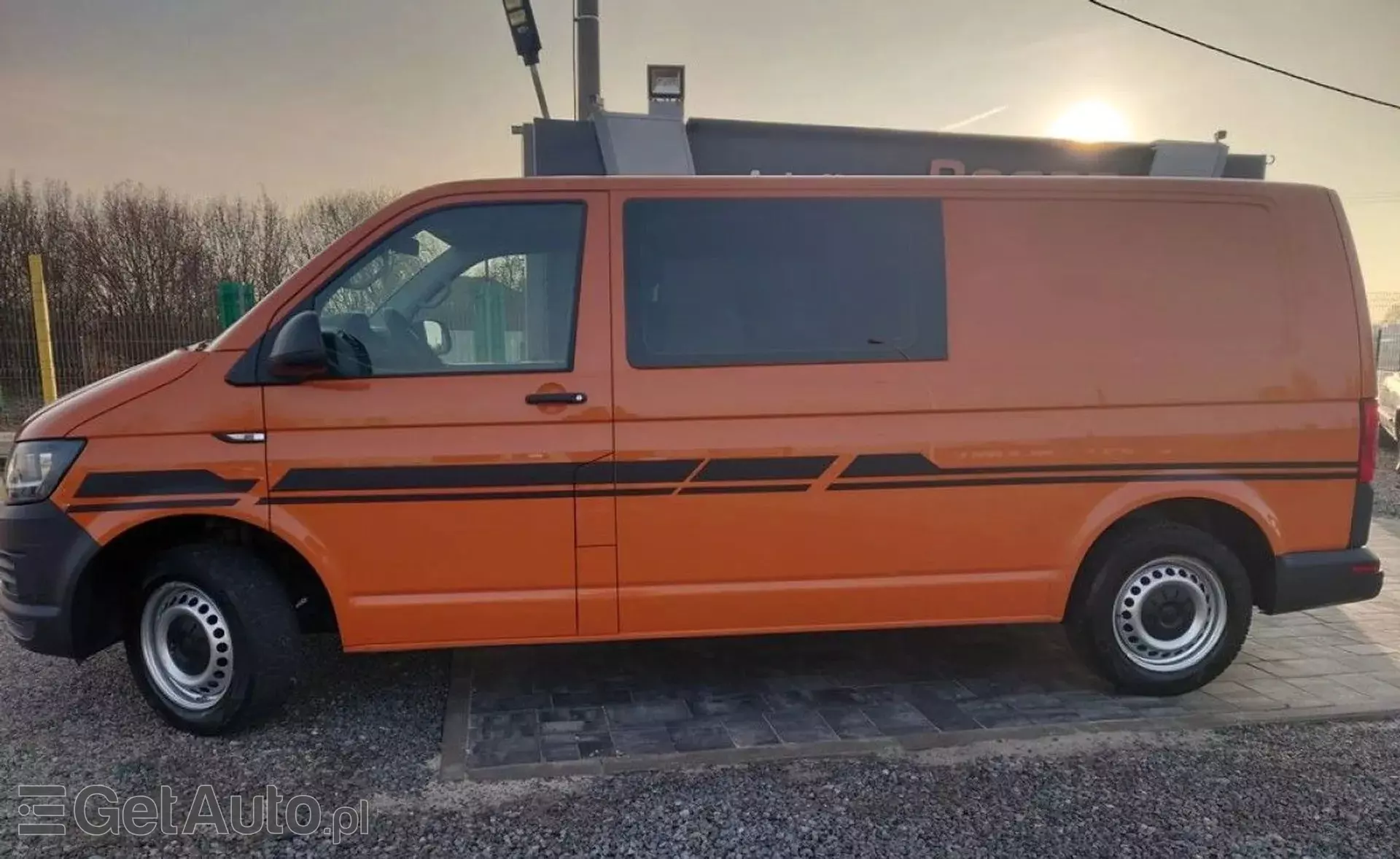 VOLKSWAGEN Transporter 