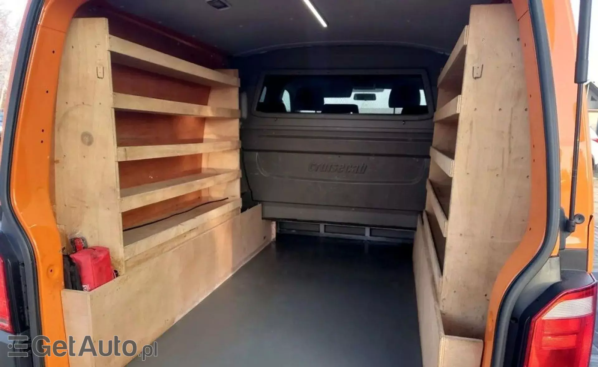 VOLKSWAGEN Transporter 