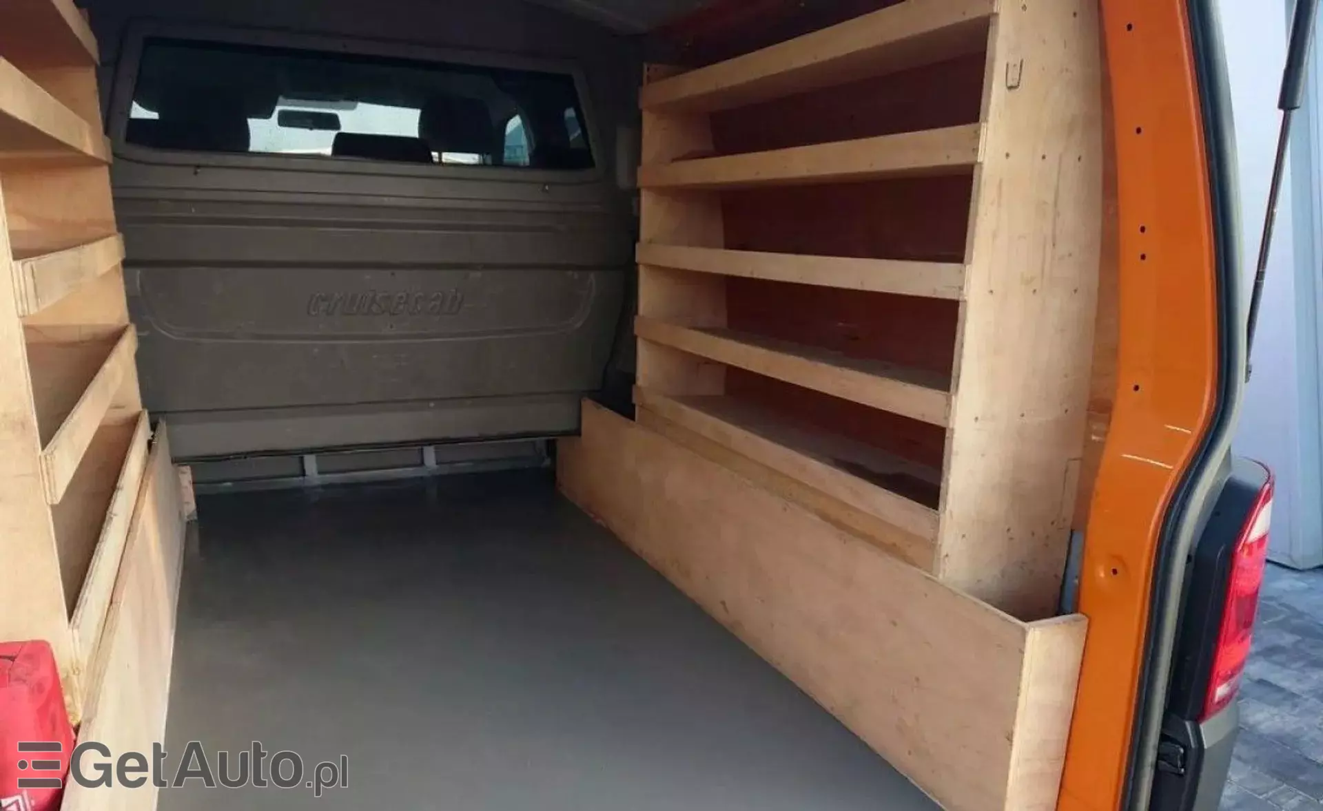 VOLKSWAGEN Transporter 