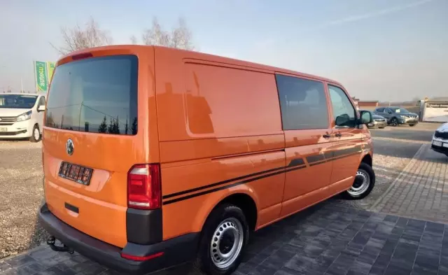 VOLKSWAGEN Transporter 