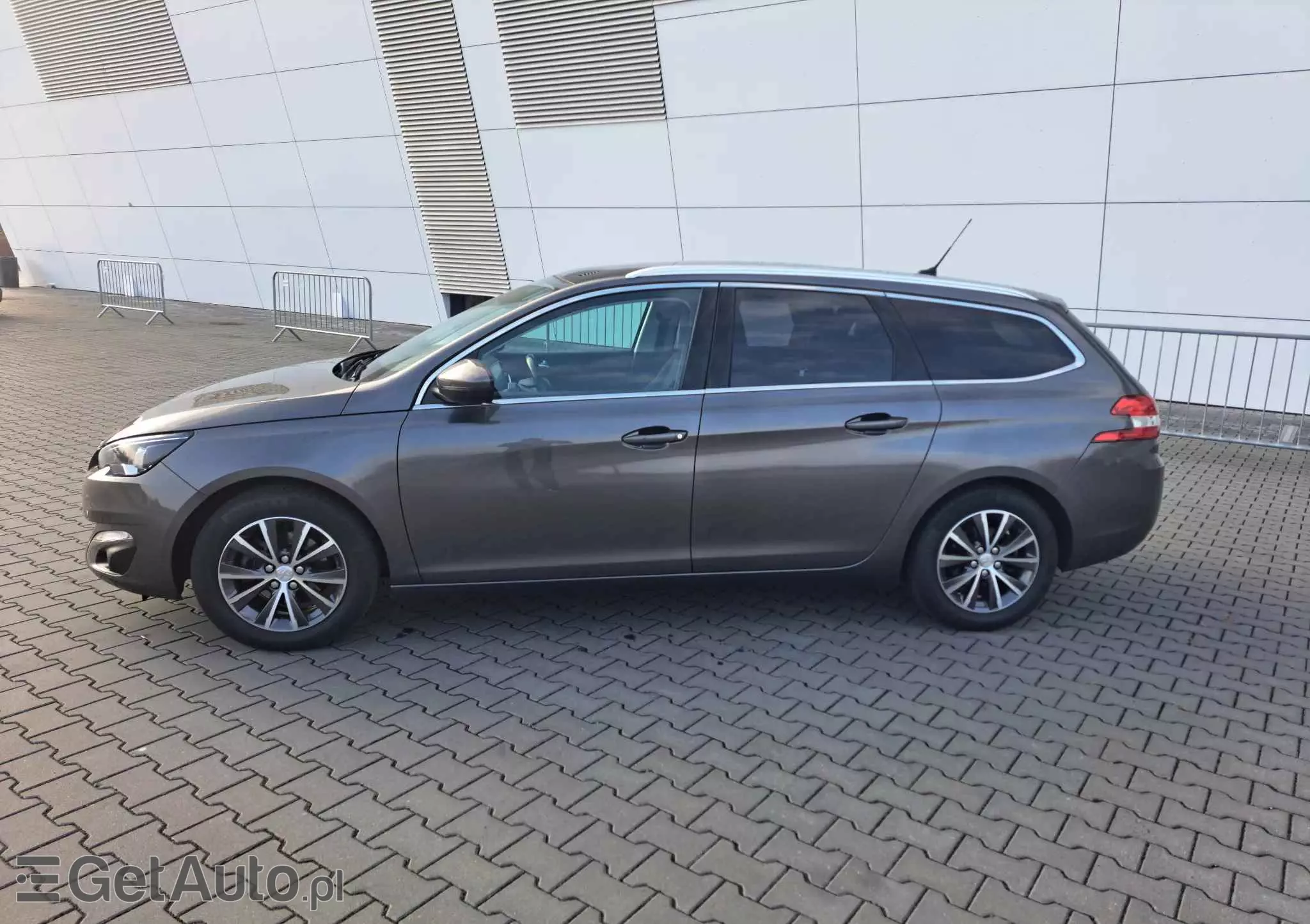 PEUGEOT 308 SW BlueHDi 120 Stop & Start Niveau 2 Business-Line