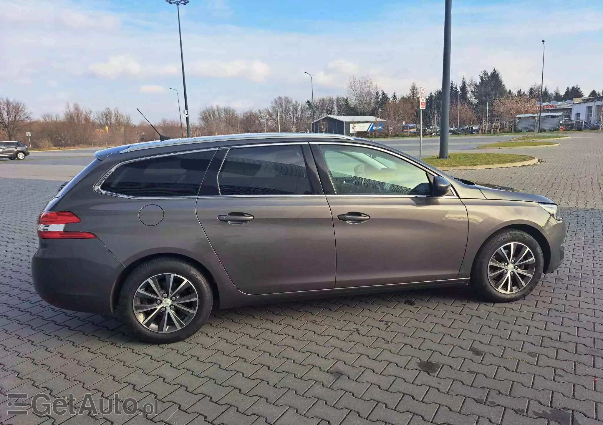 PEUGEOT 308 SW BlueHDi 120 Stop & Start Niveau 2 Business-Line