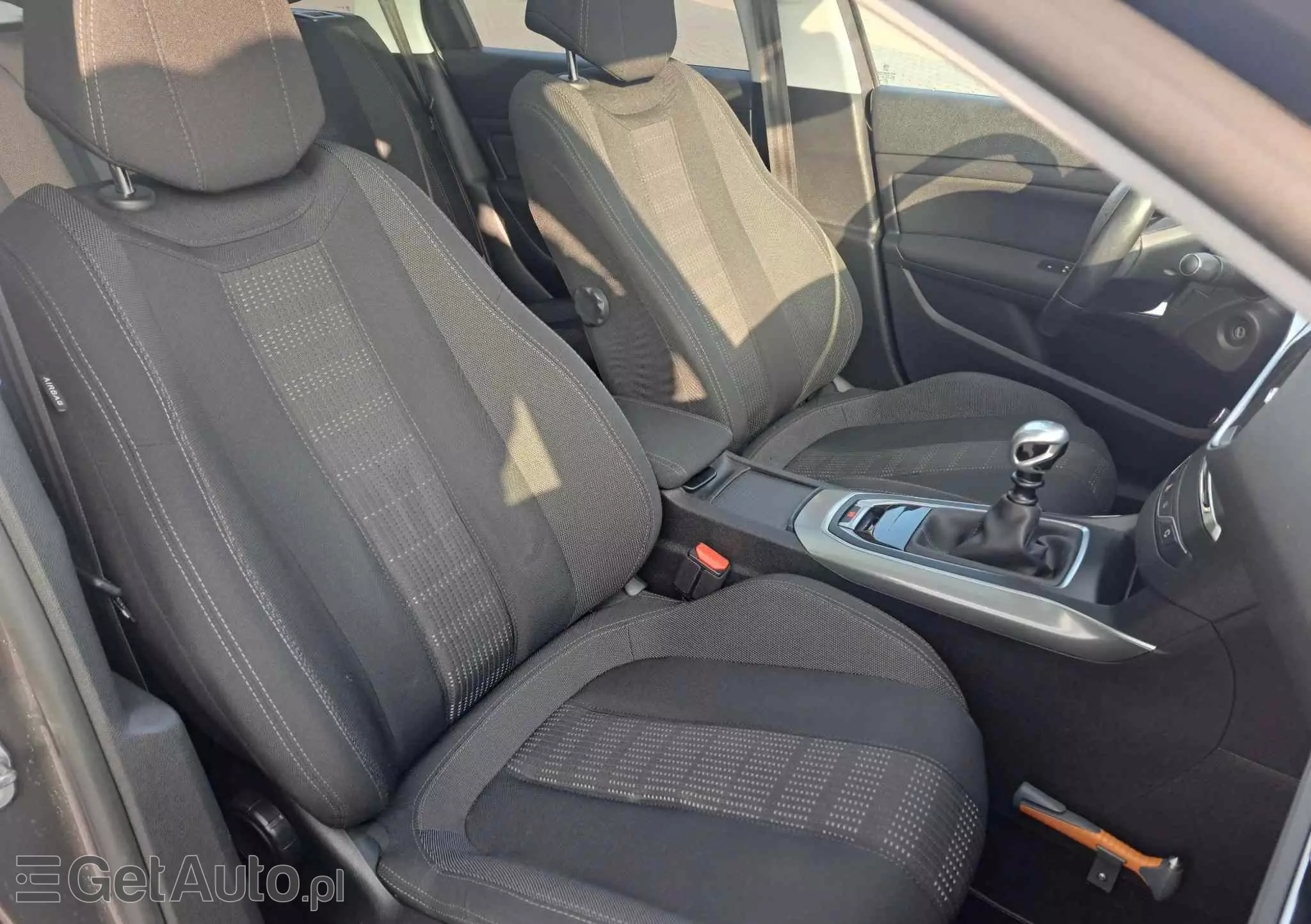 PEUGEOT 308 SW BlueHDi 120 Stop & Start Niveau 2 Business-Line