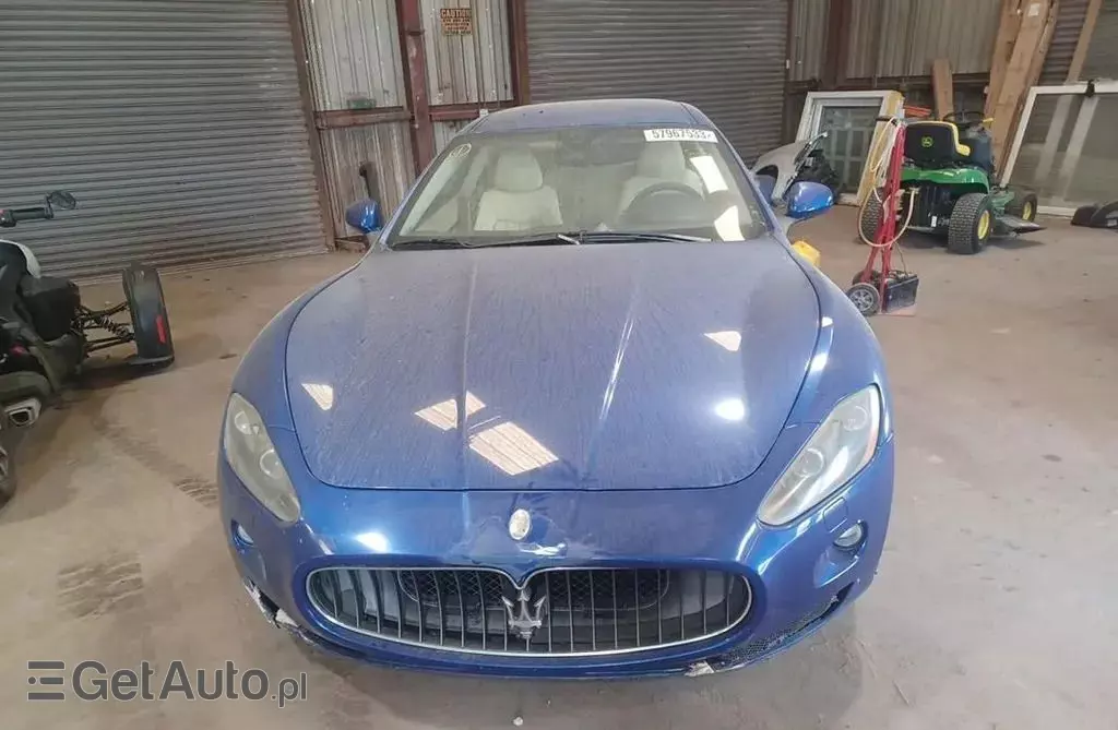 MASERATI GranTurismo 