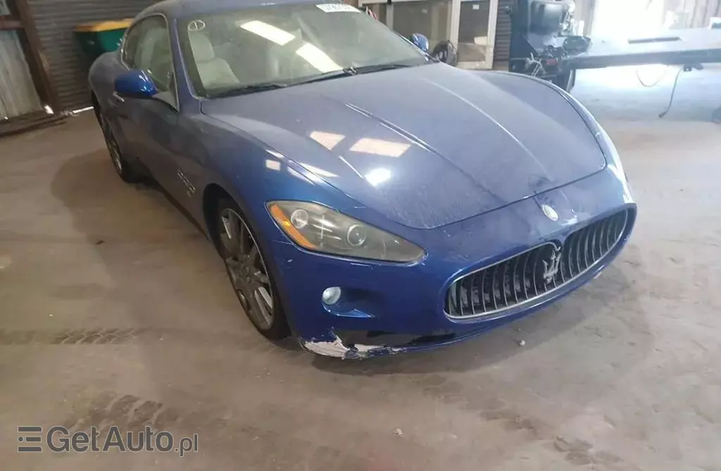 MASERATI GranTurismo 
