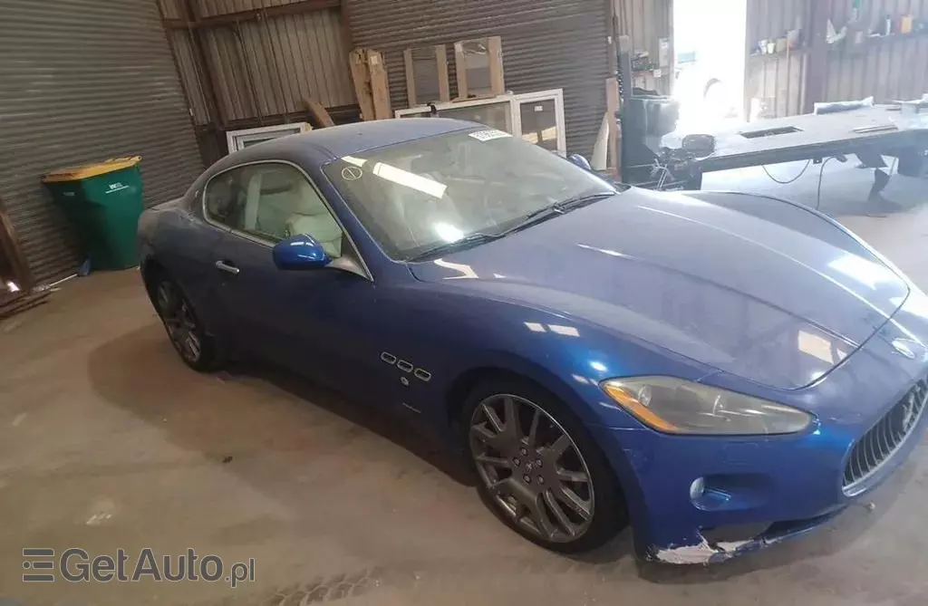 MASERATI GranTurismo 