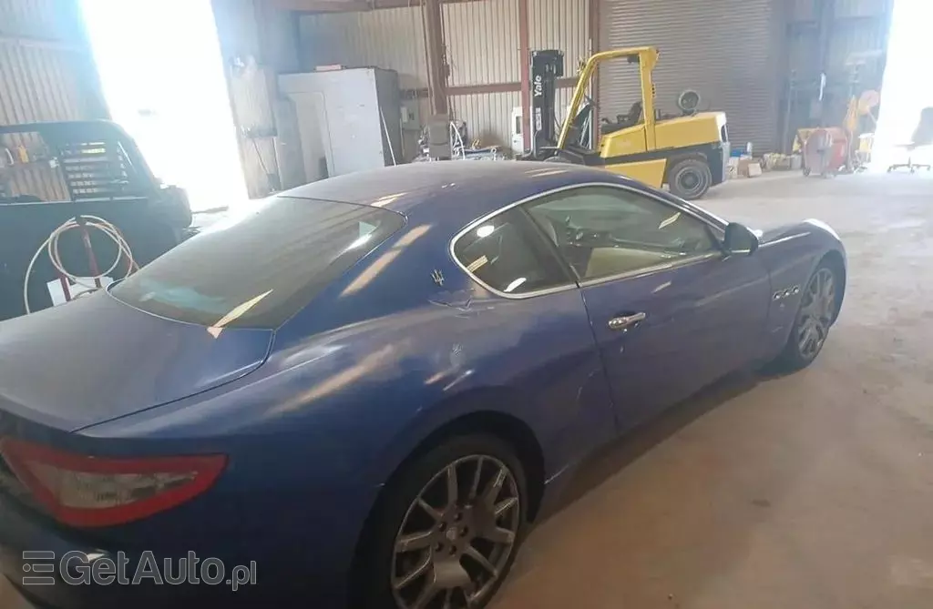 MASERATI GranTurismo 