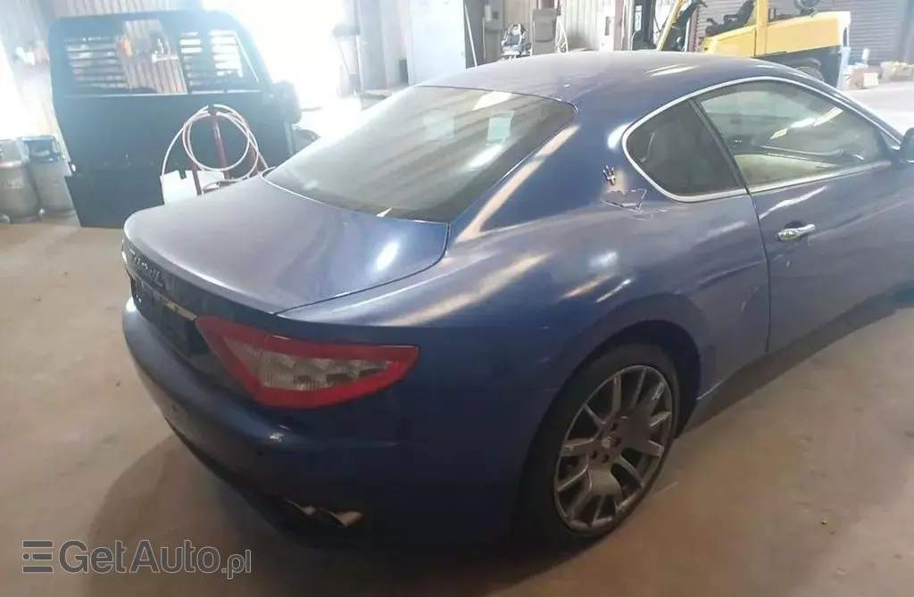 MASERATI GranTurismo 
