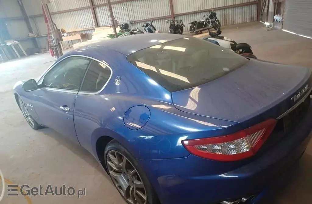 MASERATI GranTurismo 