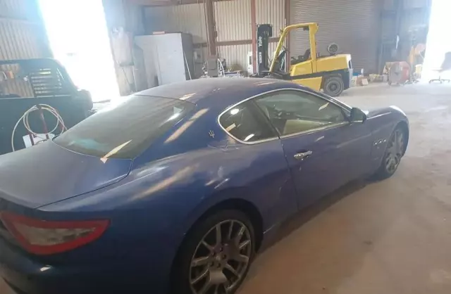 MASERATI GranTurismo 