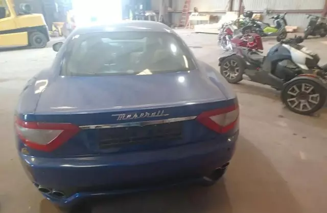 MASERATI GranTurismo 