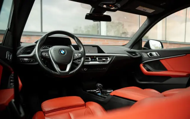 BMW Seria 2 230i M Sport sport